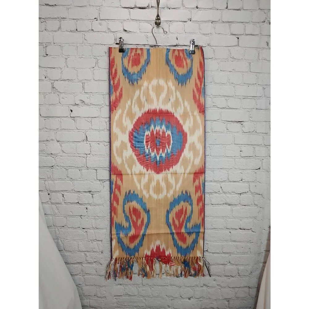 Beige/Blue/Red Multicolored Table Runner